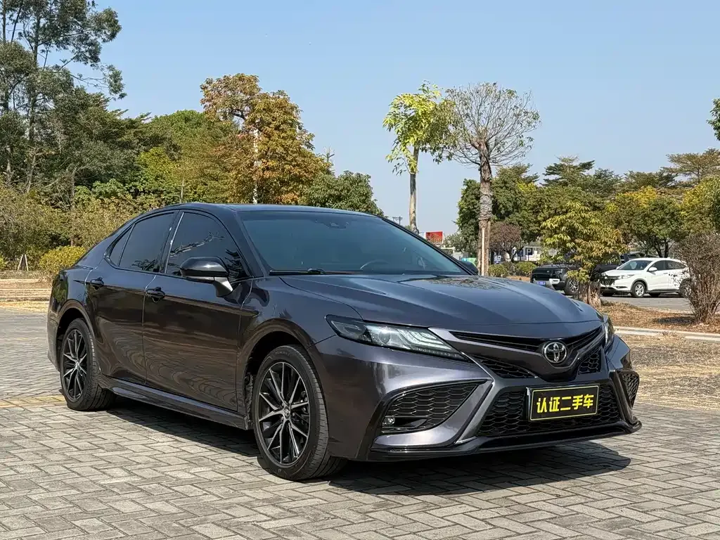 Toyota Camry 2022 из CN, фото 7