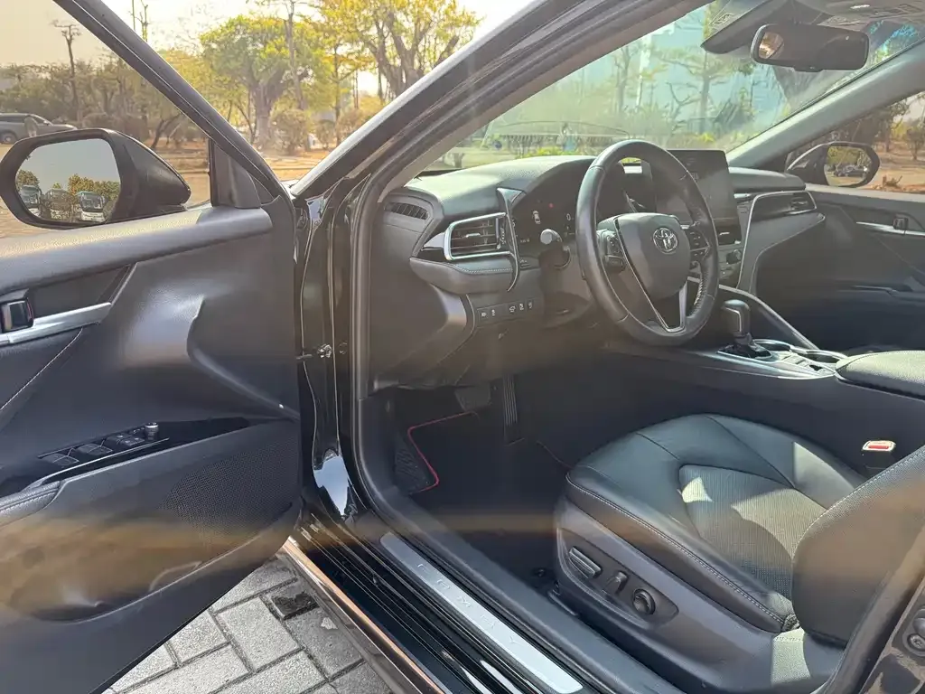 Toyota Camry 2022 из CN, фото 5