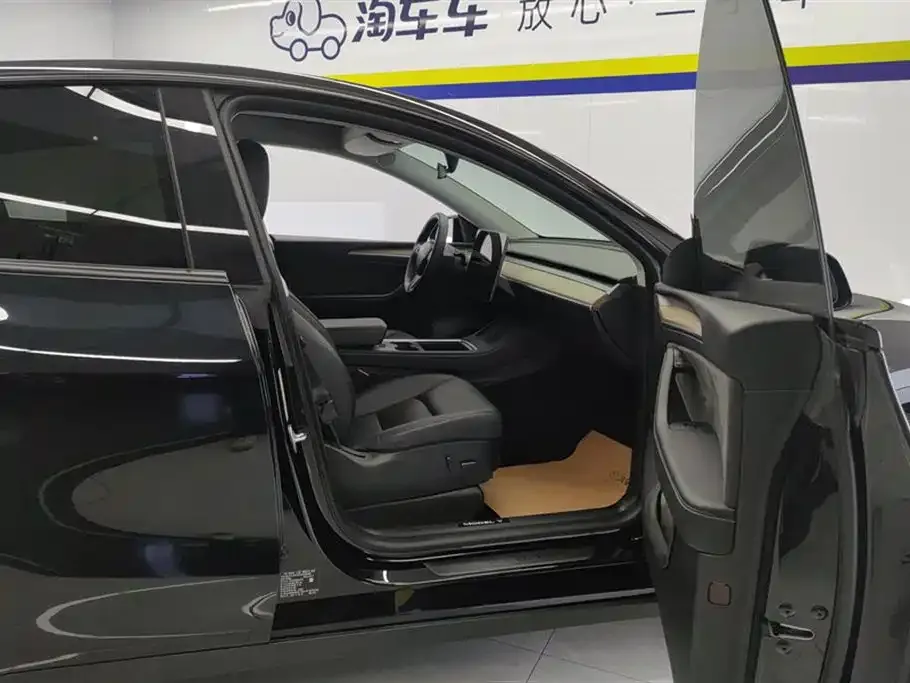 Tesla Model Y 2023 из CN, фото 4