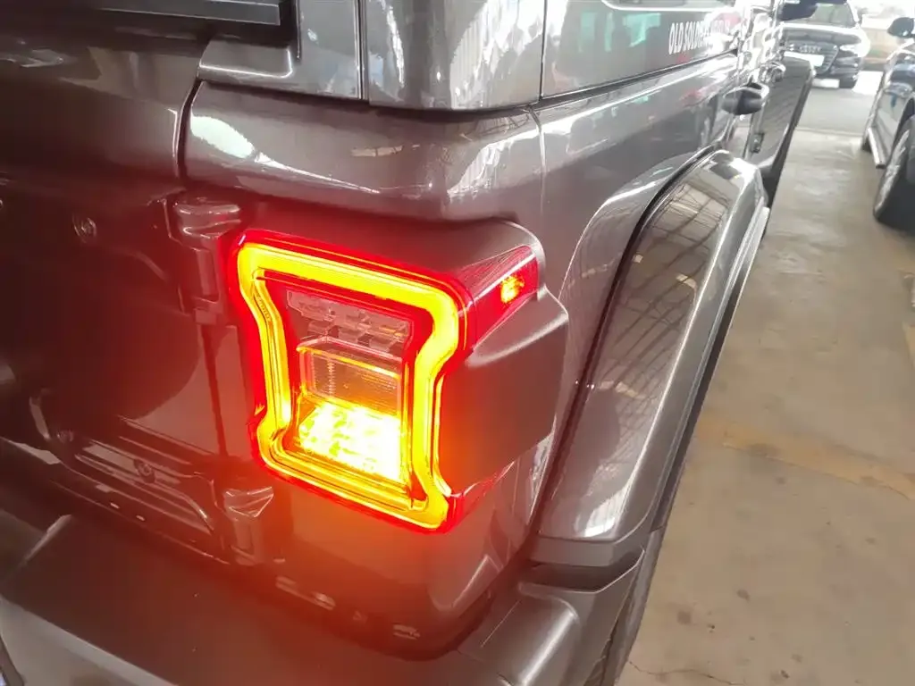 Jeep Wrangler 2021 из CN, фото 5