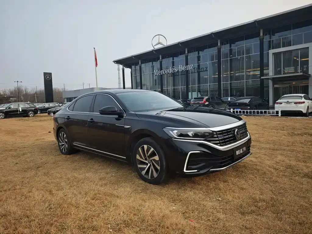 Volkswagen Passat New Energy — фото 8