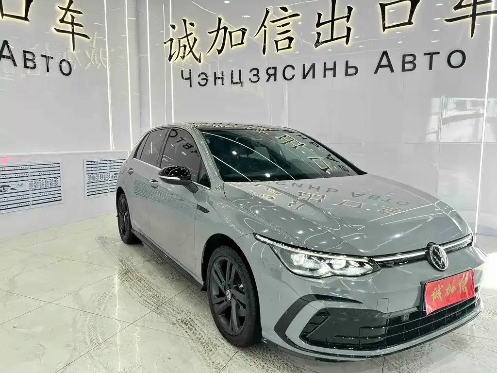 Volkswagen Golf 2023 из CN, фото 7