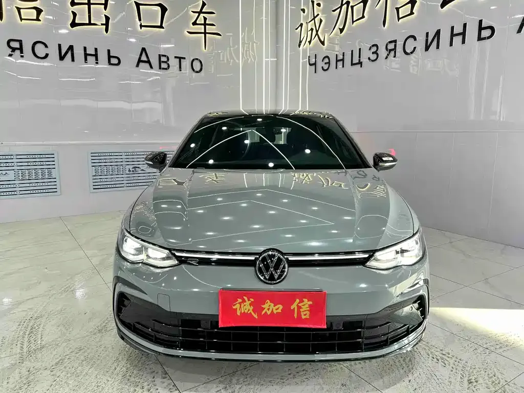 Volkswagen Golf 2023 из CN, фото 9