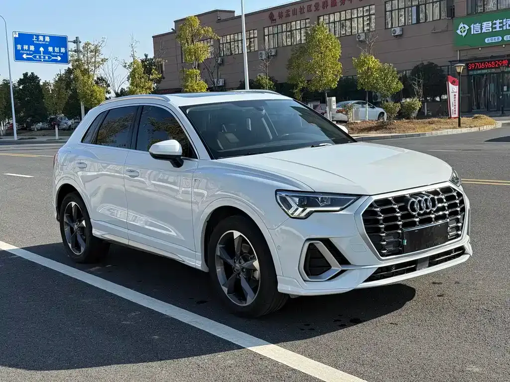 Audi Q3 2021 из CN, фото 7