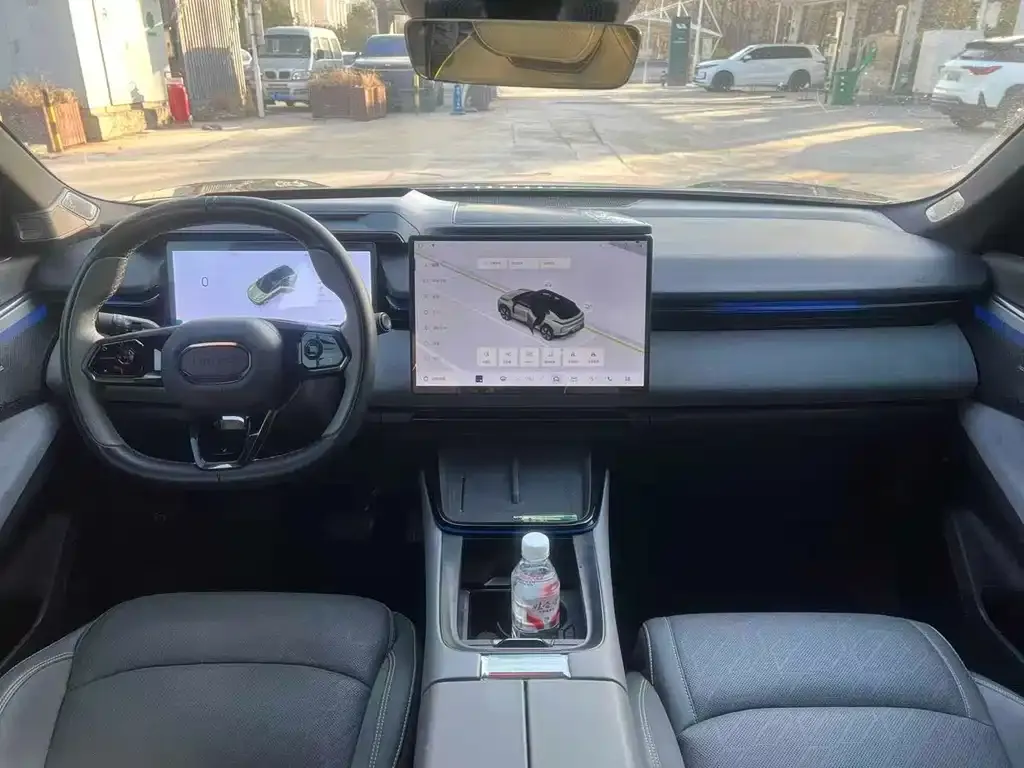 Lynk & Co 08 EM-P 2024 из CN, фото 3