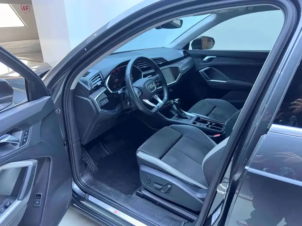 Audi Q3 2022 из CN, фото 7