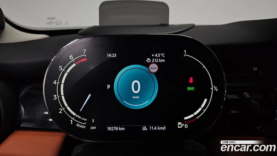 Mini Cooper 2024 из KR, фото 2