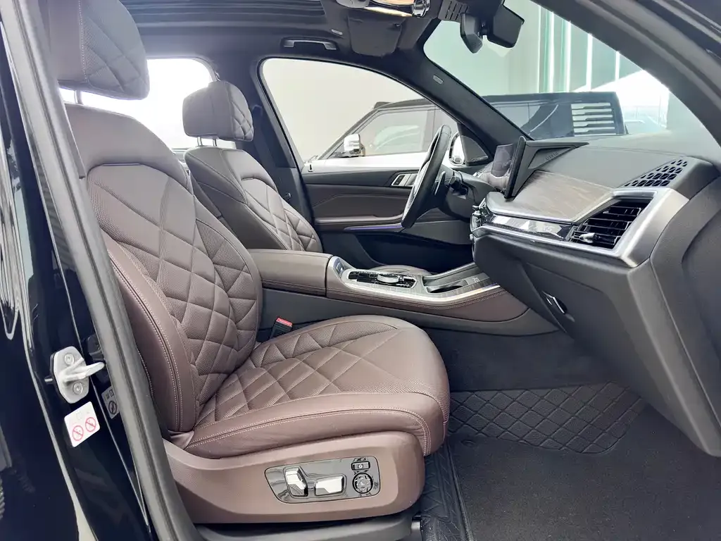 BMW X5 2024 из CN, фото 3