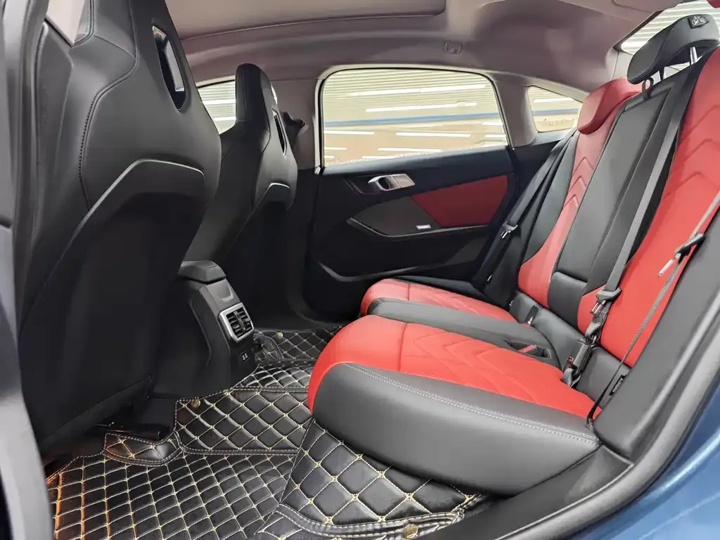 BMW 2 Series 2025 из CN, фото 7