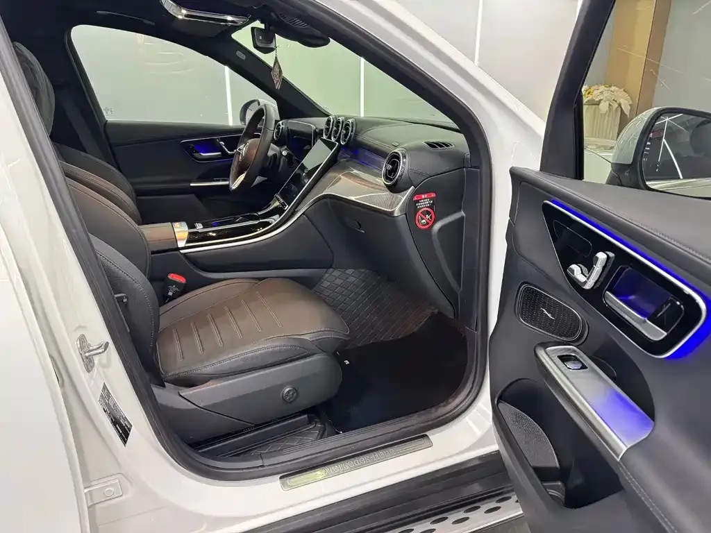 Mercedes-Benz GLC 2024 из CN, фото 4
