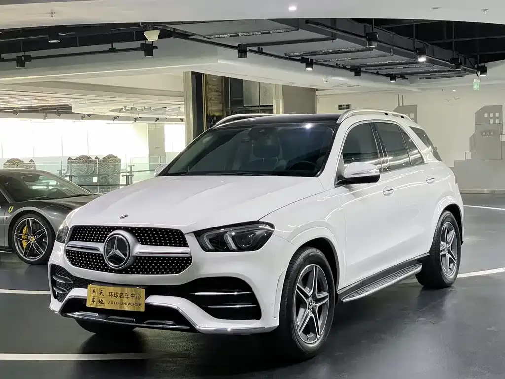 Mercedes-Benz GLE — фото 1