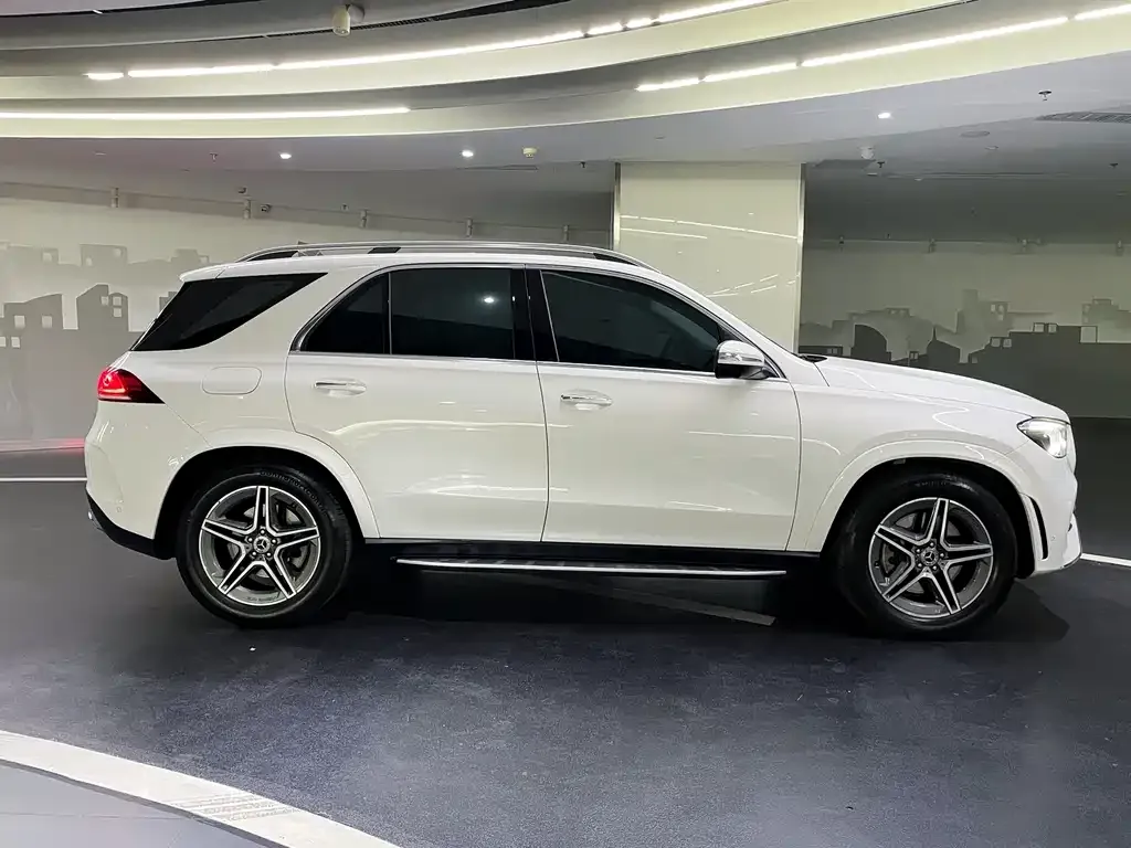 Mercedes-Benz GLE — фото 6