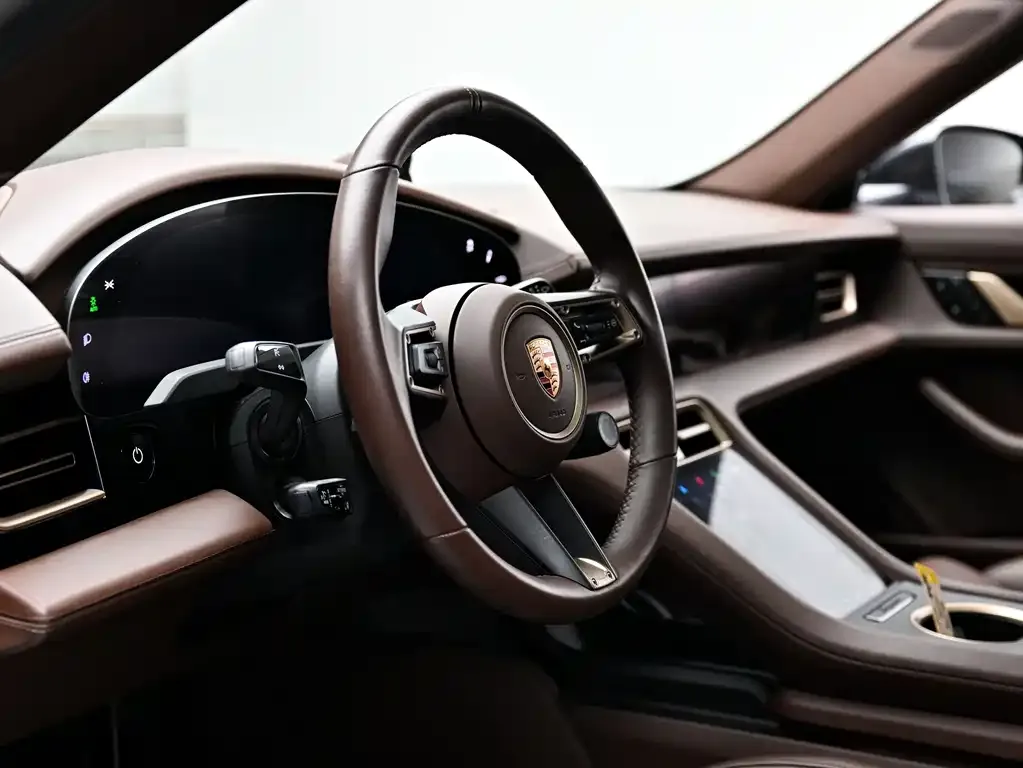 Porsche Taycan 2024 из CN, фото 4