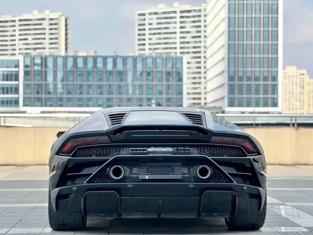 Lamborghini Huracan 2023 из CN, фото 4