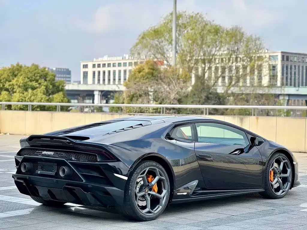 Lamborghini Huracan 2023 из CN, фото 5