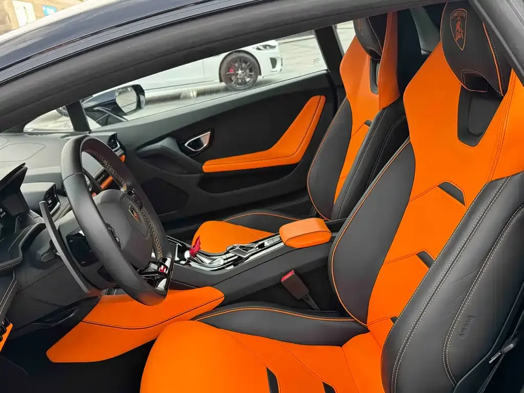 Lamborghini Huracan 2023 из CN, фото 6