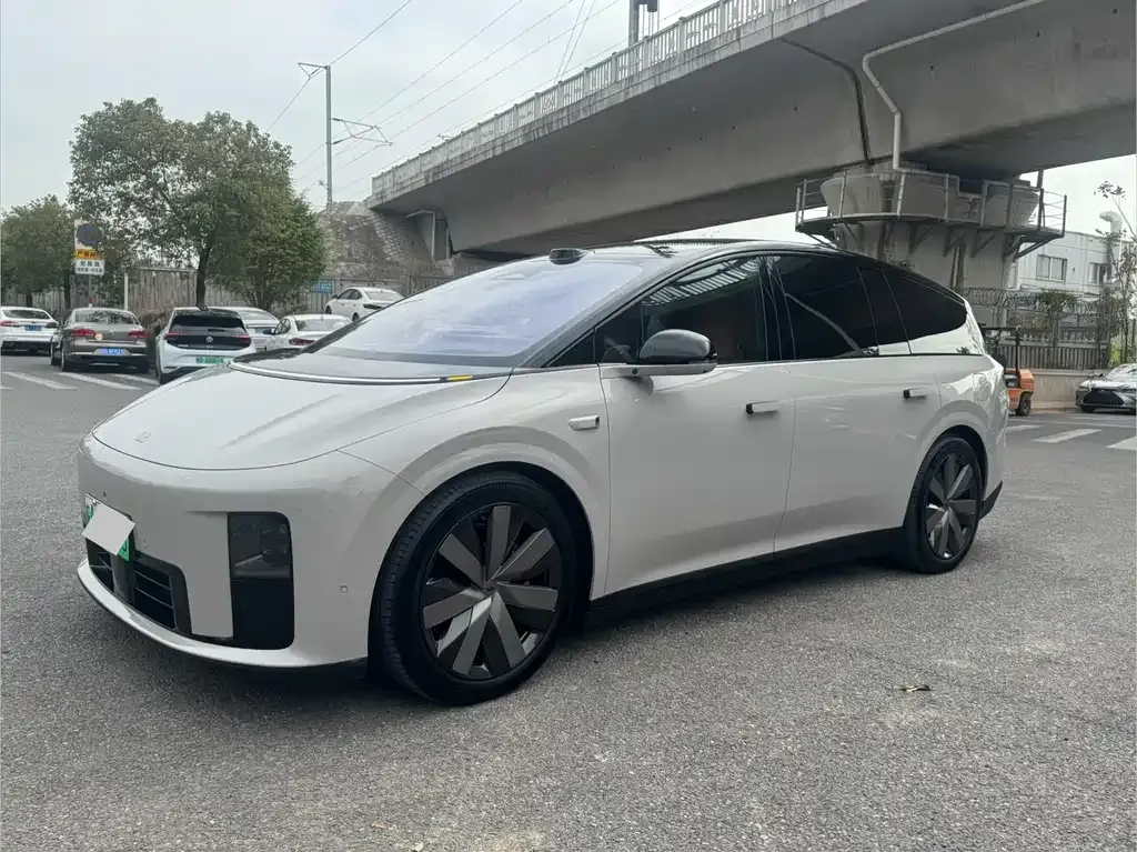 Li Auto i8 2025 из CN, фото 1