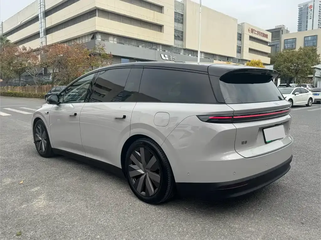 Li Auto i8 2025 из CN, фото 4