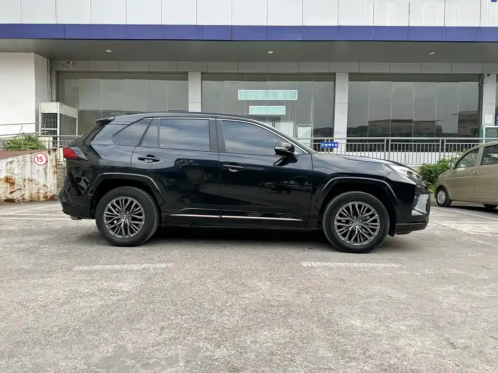 Toyota Wildlander 2025 из CN, фото 7