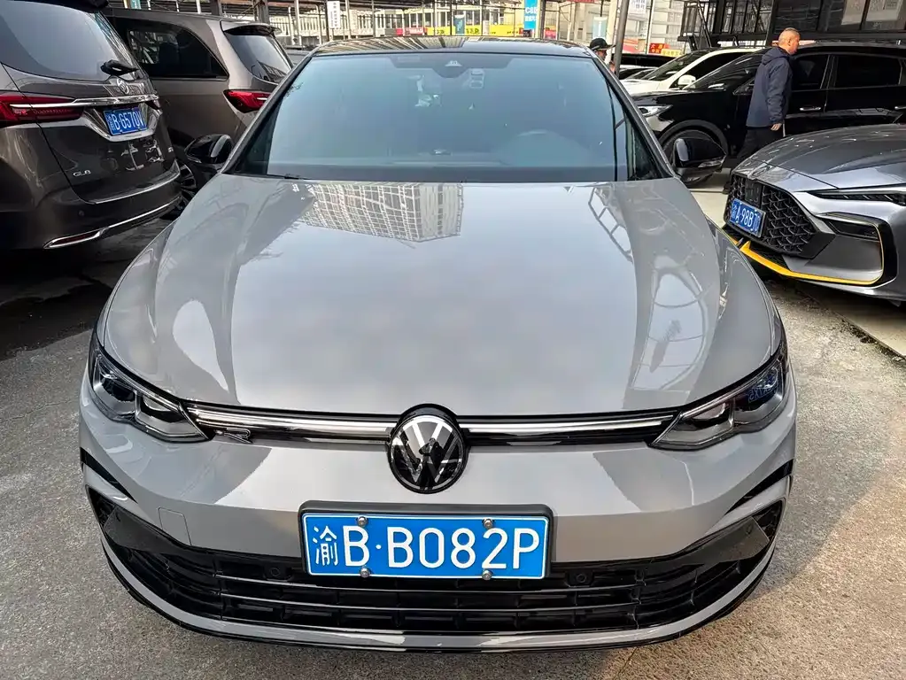 Volkswagen Golf 2024 из CN, фото 3