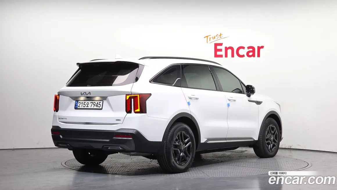 Kia Sorento — фото 10