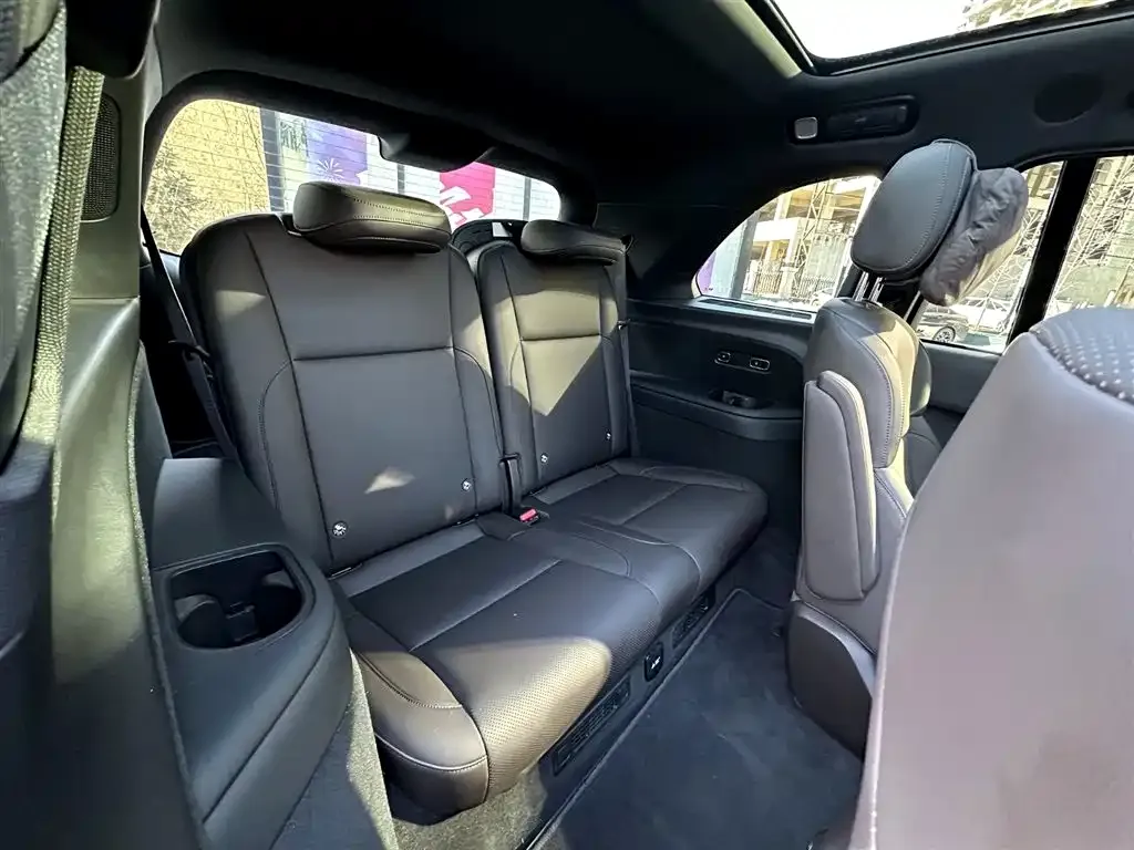 Li Auto L8 2023 из CN, фото 2