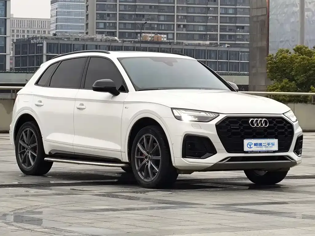 Audi Q5L 2022 из CN, фото 2
