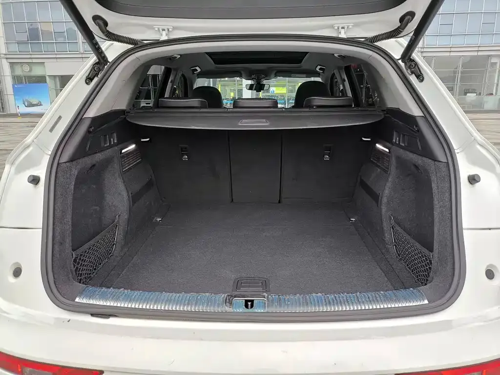Audi Q5L 2022 из CN, фото 9