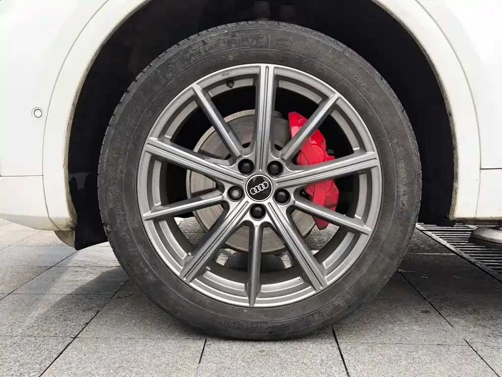 Audi Q5L 2022 из CN, фото 8
