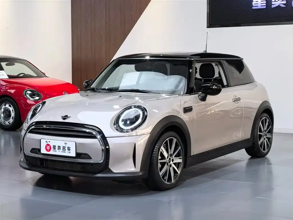 MINI Cooper (3-door) 2023 из CN, фото 1