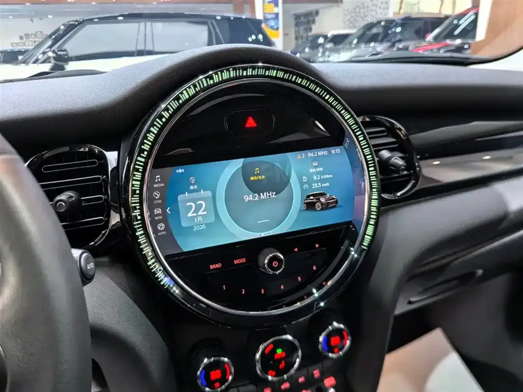 MINI Cooper (3-door) 2023 из CN, фото 10