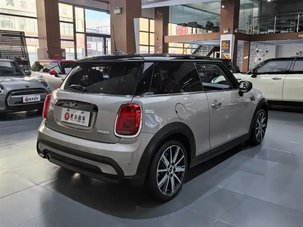 MINI Cooper (3-door) 2023 из CN, фото 3