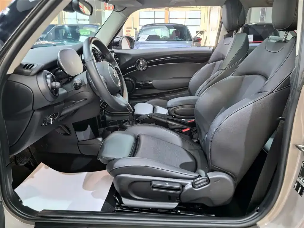 MINI Cooper (3-door) 2023 из CN, фото 7