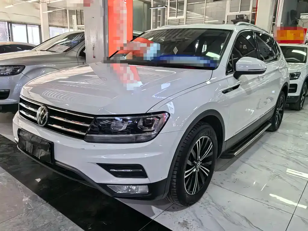 Volkswagen Tiguan L 2021 из CN, фото 1