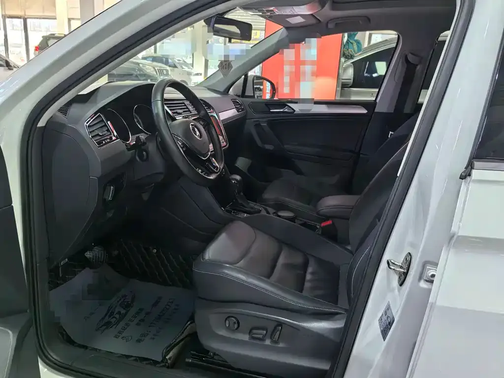 Volkswagen Tiguan L 2021 из CN, фото 3