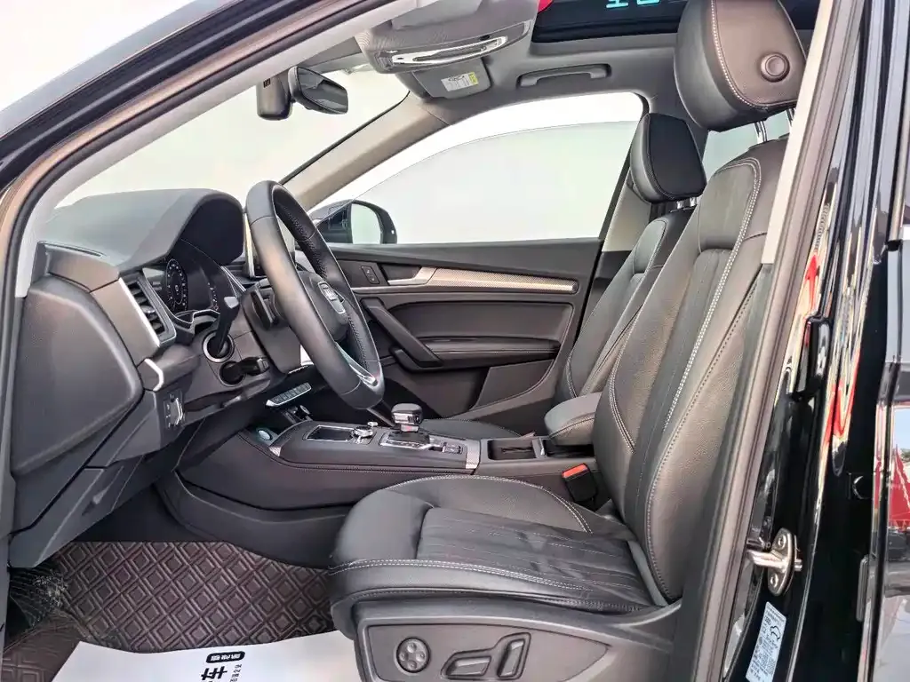 Audi Q5L 2021 из CN, фото 9