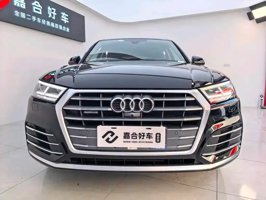 Audi Q5L 2021 из CN, фото 2