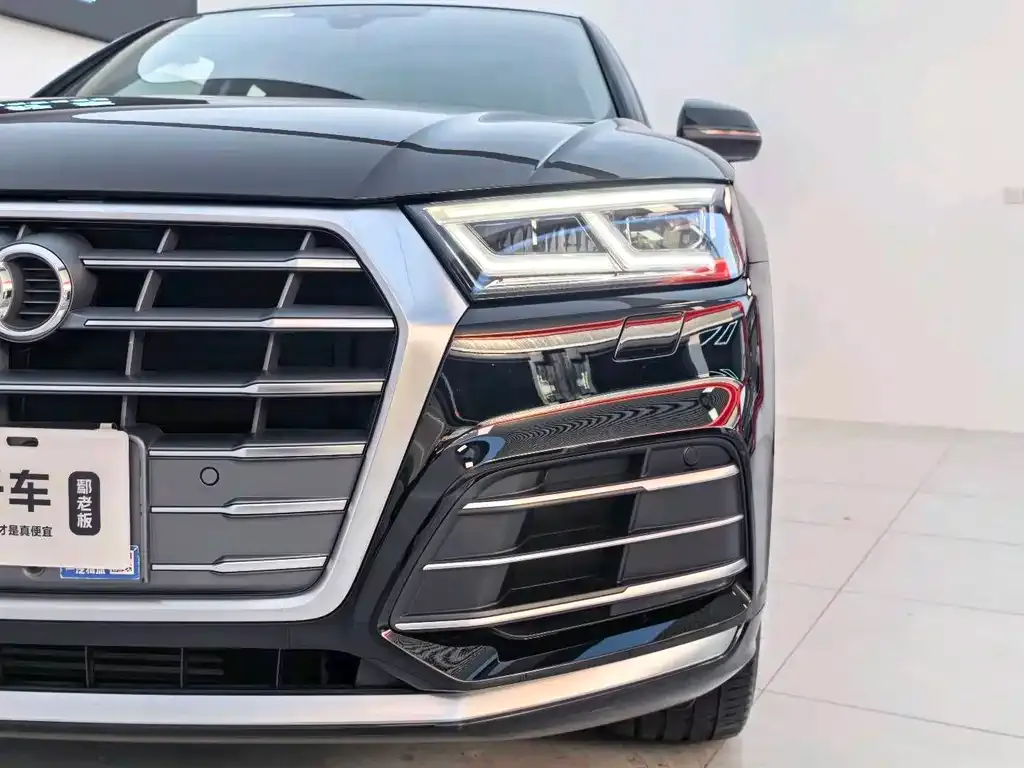 Audi Q5L 2021 из CN, фото 4