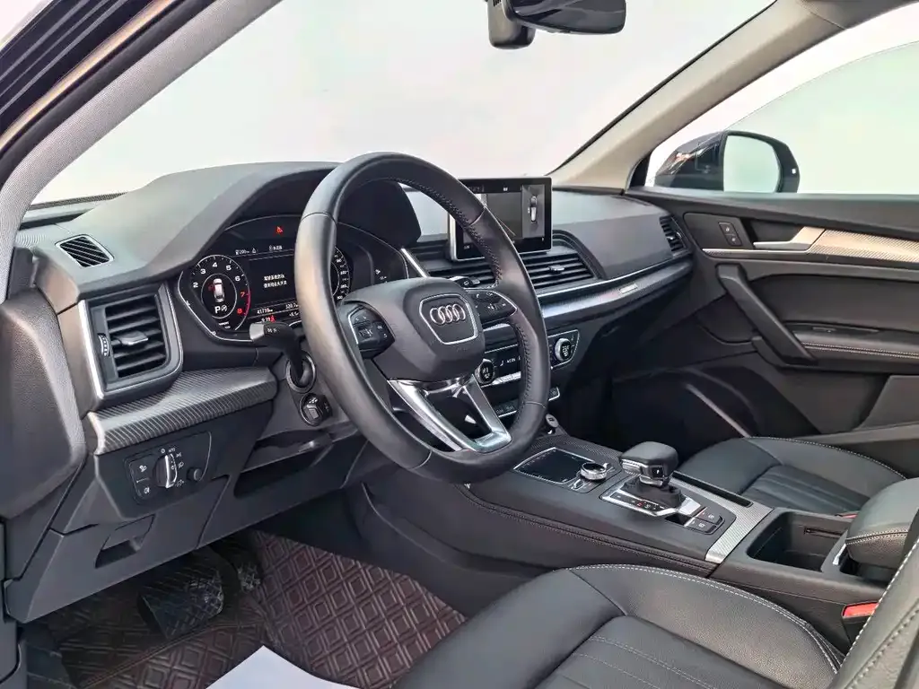 Audi Q5L 2021 из CN, фото 6