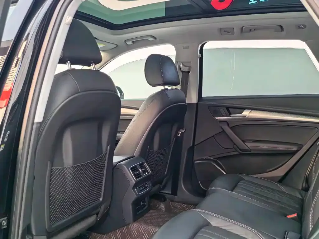 Audi Q5L 2021 из CN, фото 5