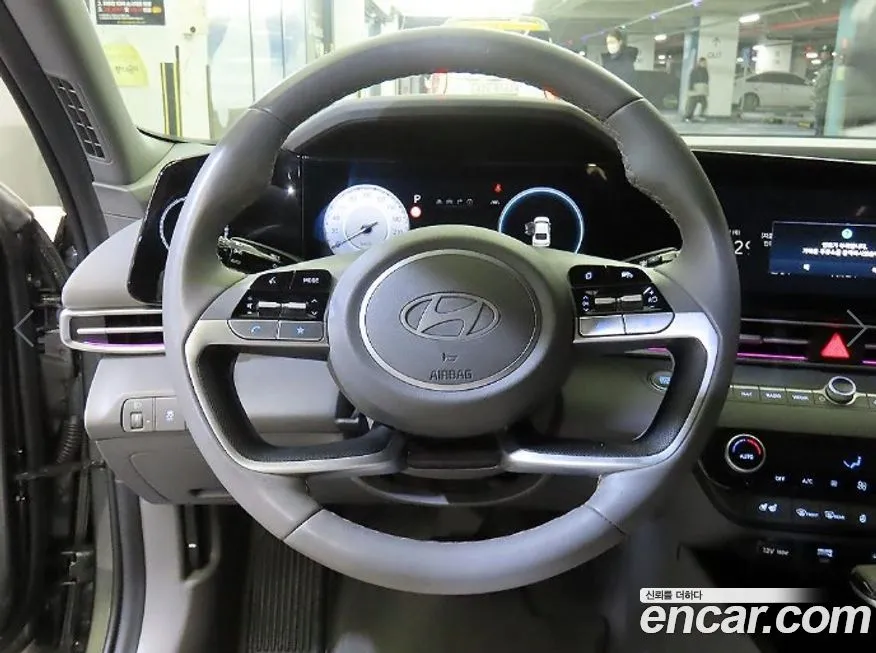 Hyundai AVANTE — фото 3