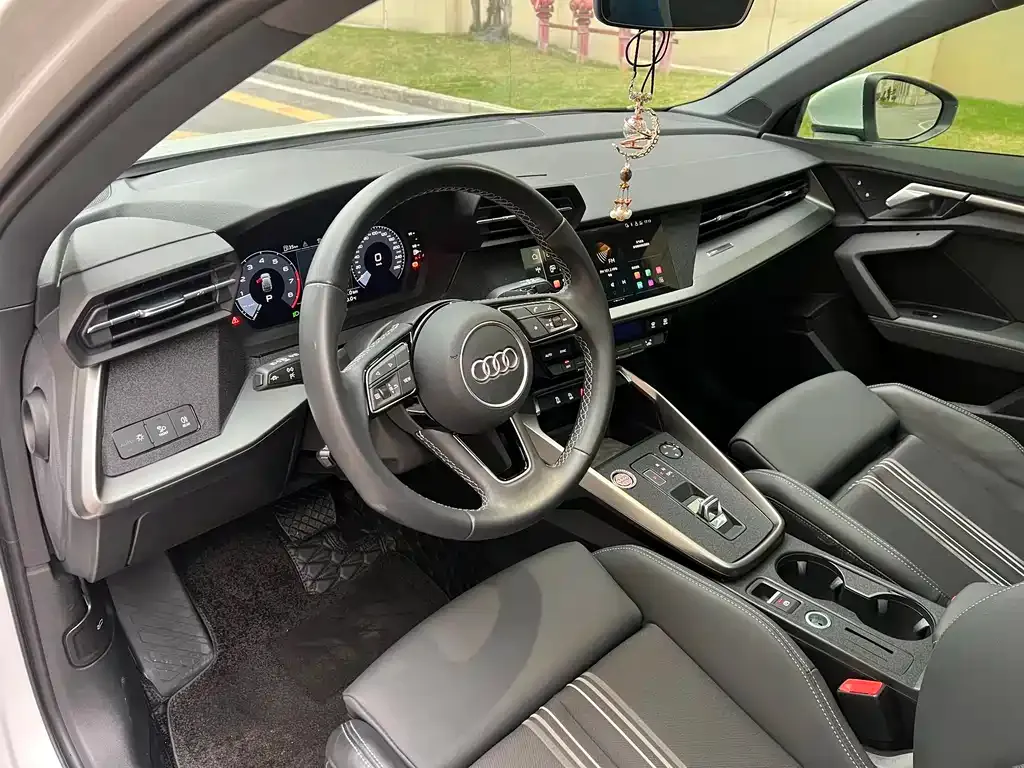 Audi A3 2024 из CN, фото 5