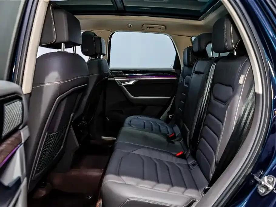 Volkswagen Touareg 2023 из CN, фото 8