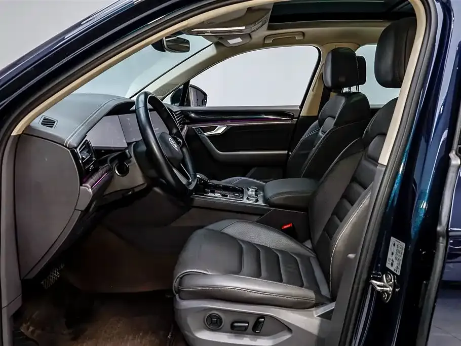 Volkswagen Touareg 2023 из CN, фото 7
