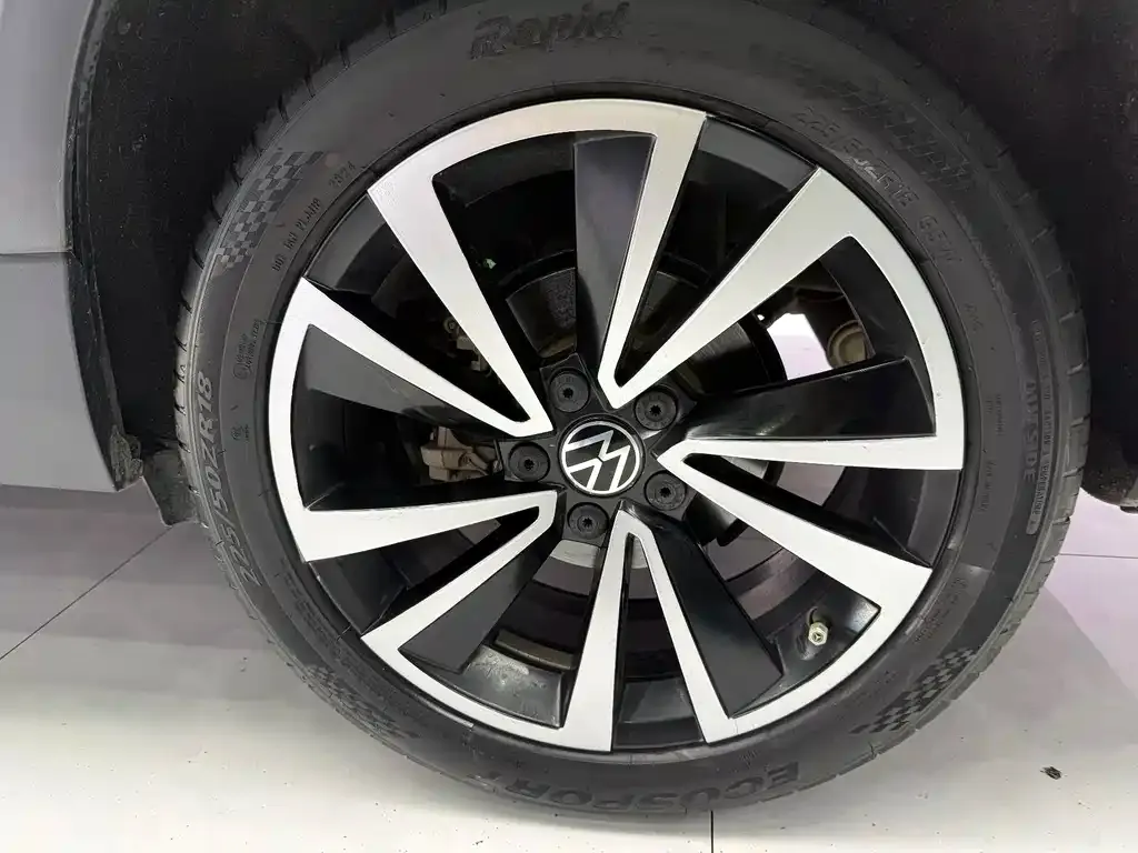 Volkswagen Tharu 2022 из CN, фото 8