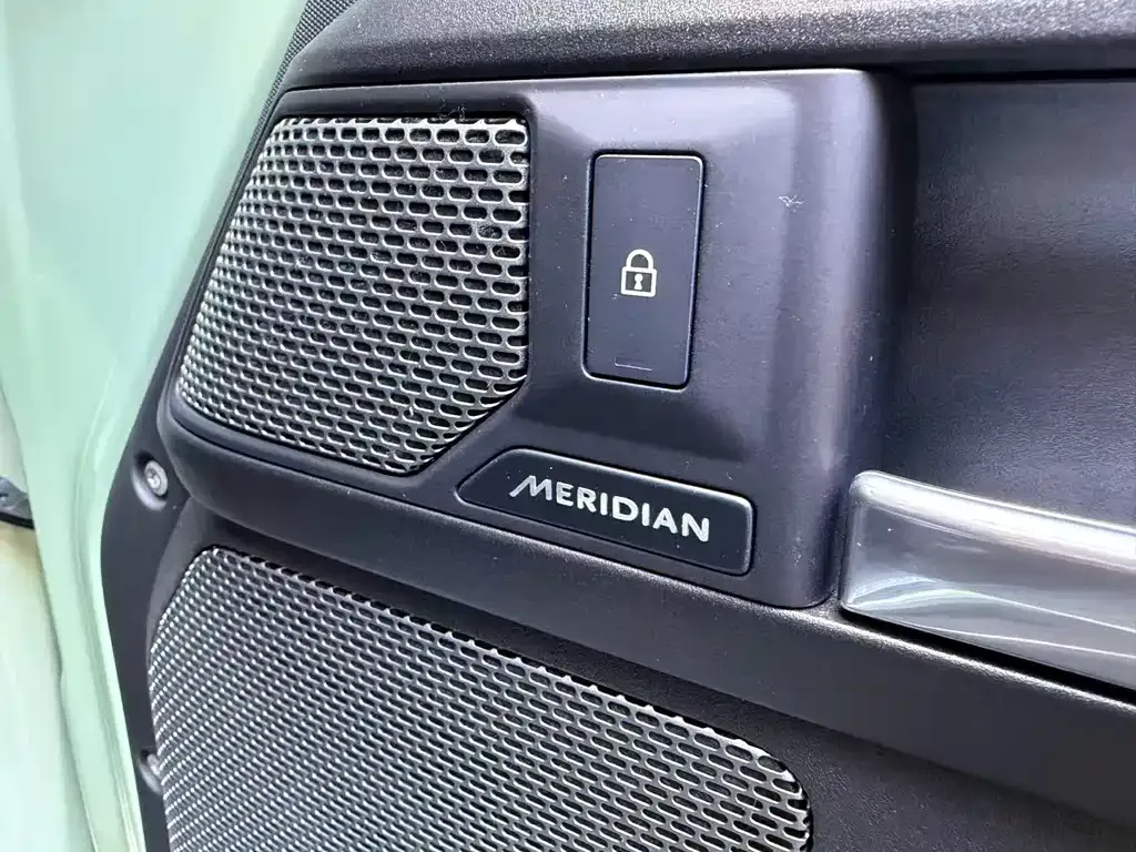 Land Rover Defender 2023 из CN, фото 6