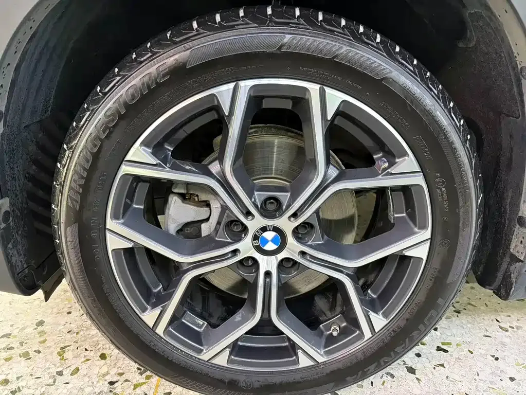 BMW X1 — фото 6