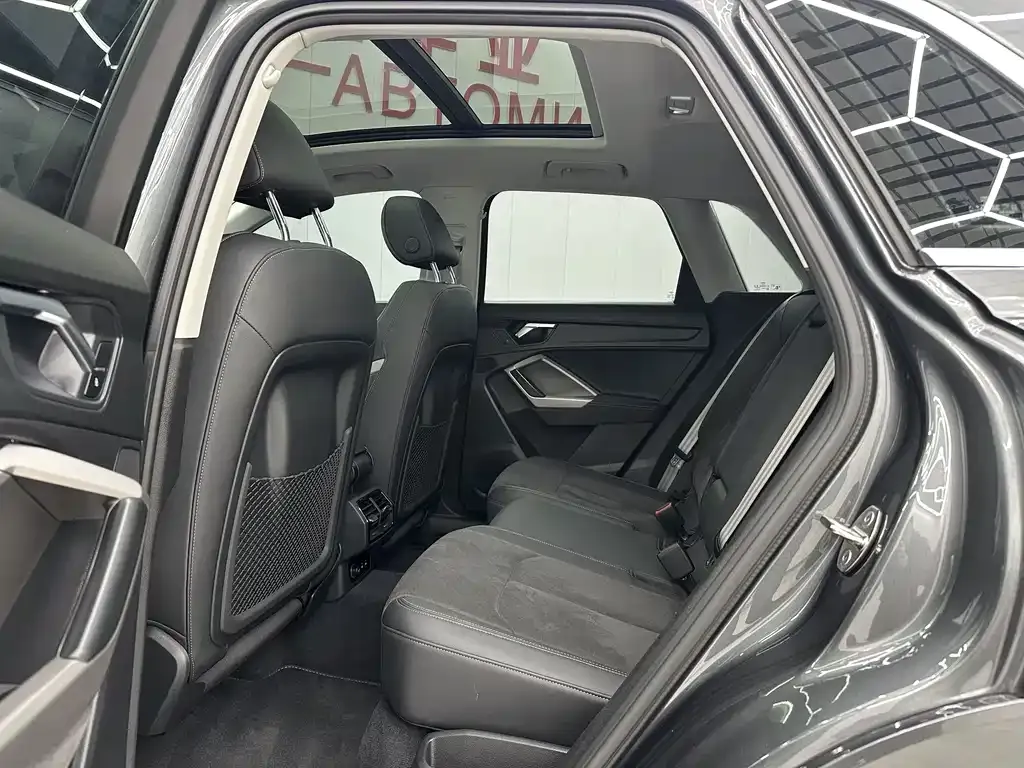 Audi Q3 2022 из CN, фото 9