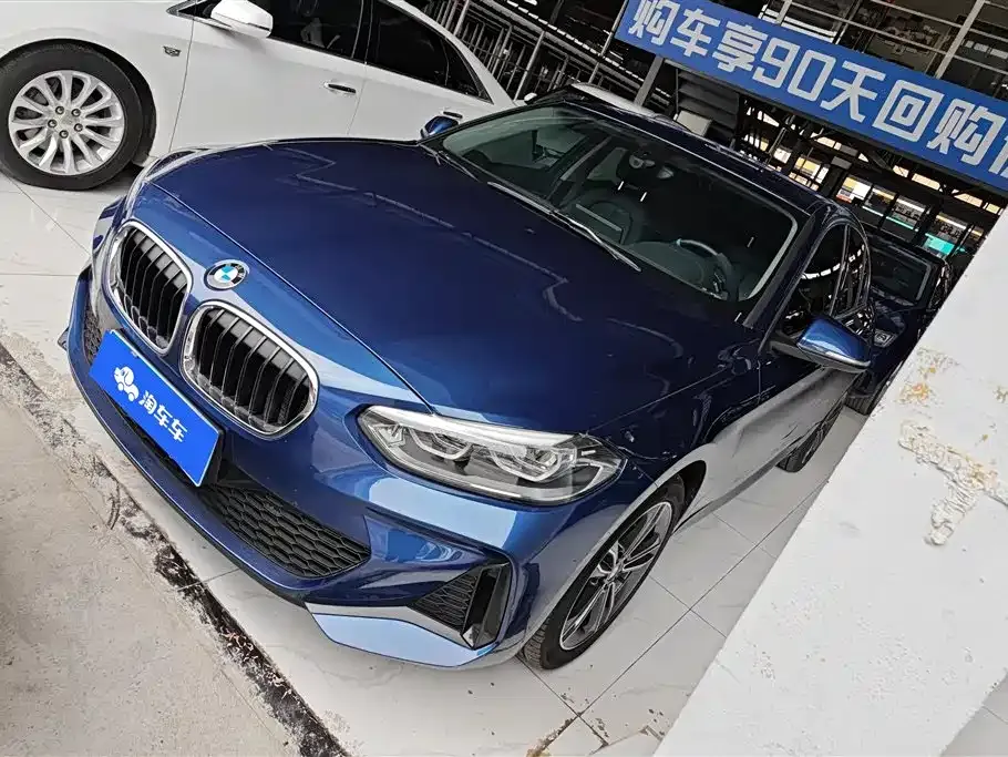BMW 1 Series 2021 из CN, фото 1
