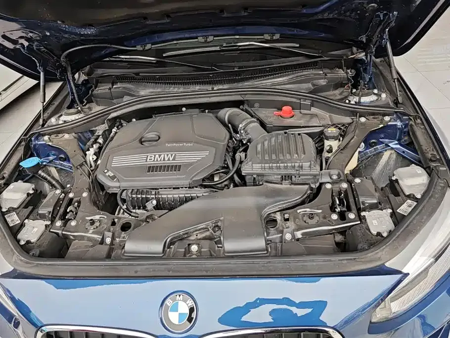 BMW 1 Series 2021 из CN, фото 10